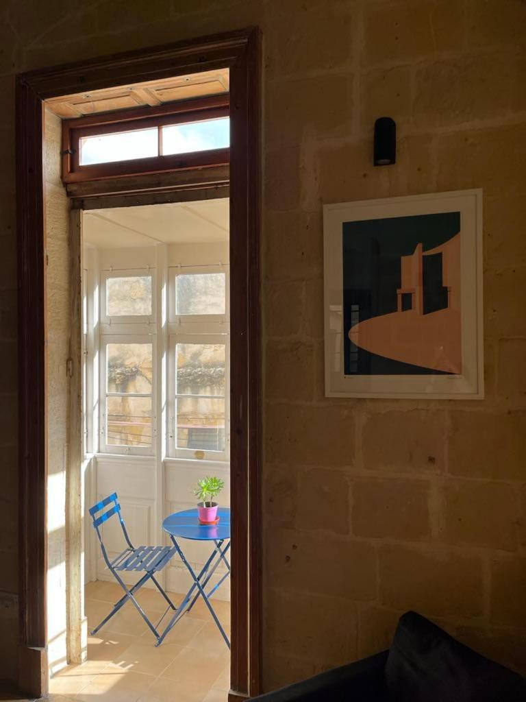 A Remarkable 500 Years Old House Of Character Senglea Exterior photo